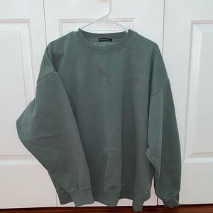 plain brandy melville crewneck